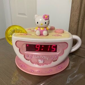 Hello kitty radio alarm clock